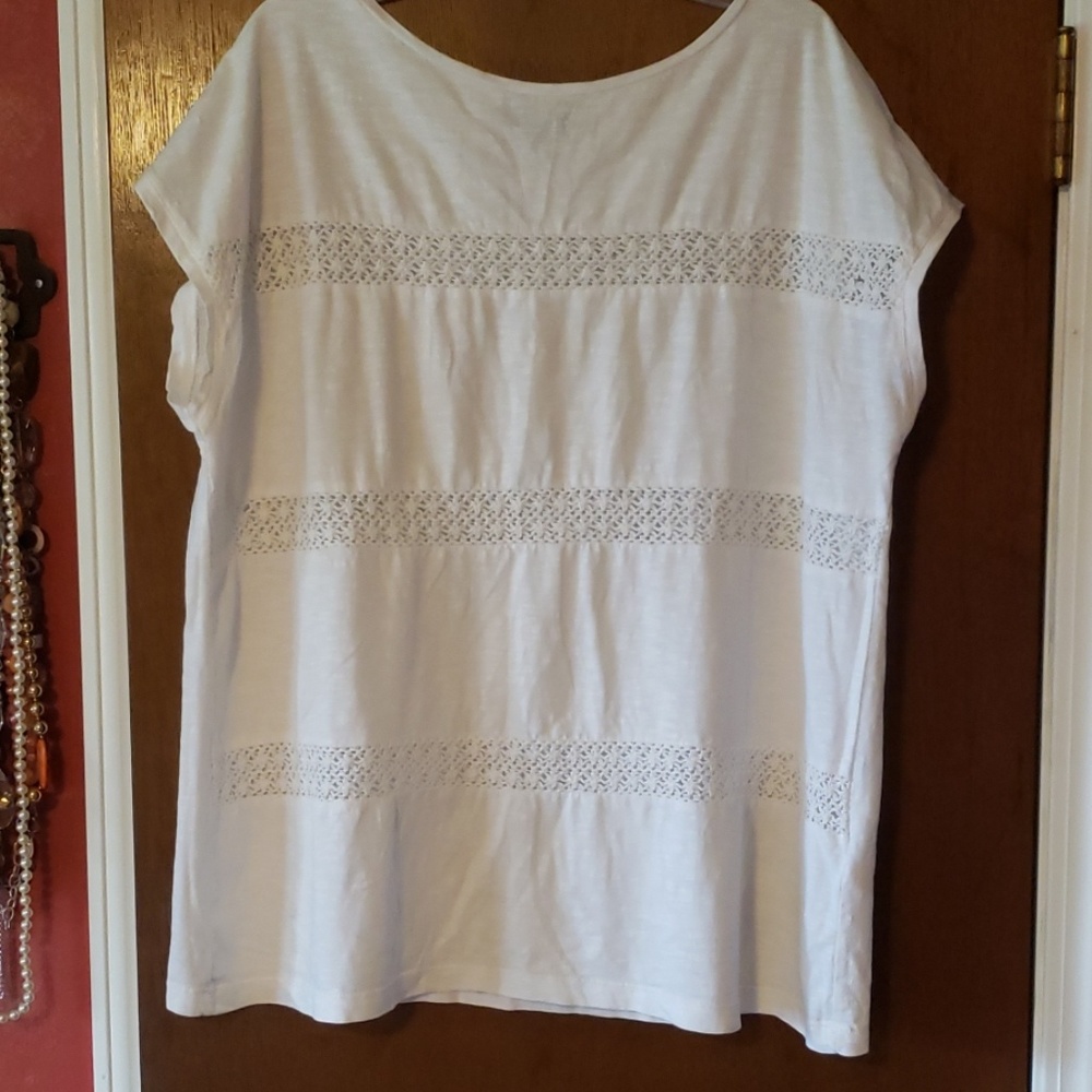Short sleeve top